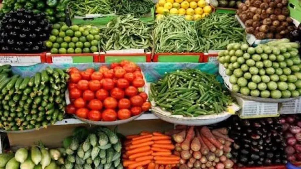 أسعار الخضار اليوم، ارتفاع 10 أصناف في سوق العبور