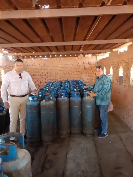 ضبط صاحب مستودع بالبحيرة تصرف في 400 أسطوانة غاز