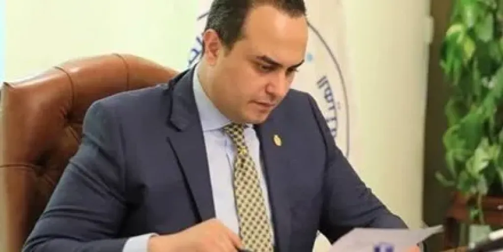 رئيس هيئة الرعاية الصحية يفتتح البرنامج التدريبي للقيادات الوسطى بالأكاديمية الوطنية للتدريب.
