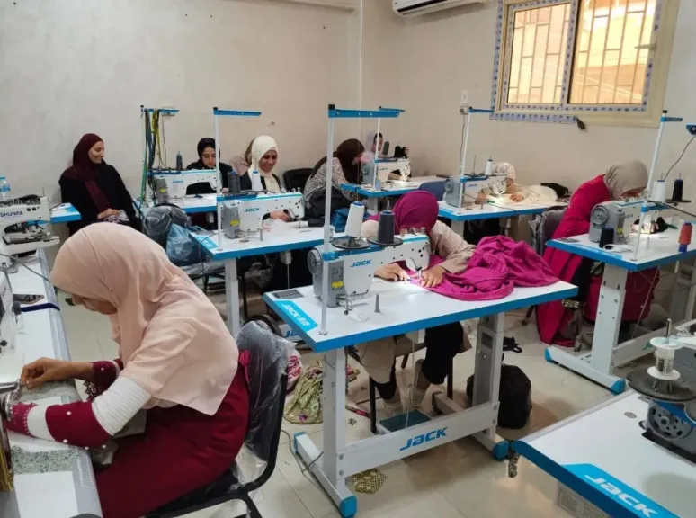 تدريب وتأهيل 570 سيدة بقومي المرأة بالشرقية..صور