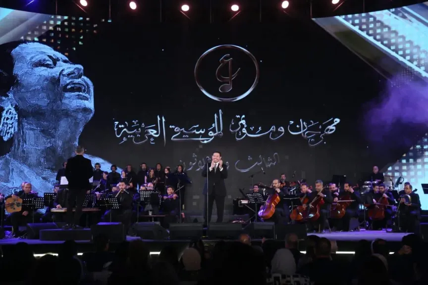 هاني شاكر يفاجئ جمهور مهرجان الموسيقى العربية بأغنية جديدة بعنوان ”في حل”