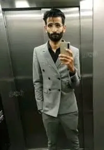 وفاة طبيب أسنان أثناء ذهابه لعمله بالحسينية