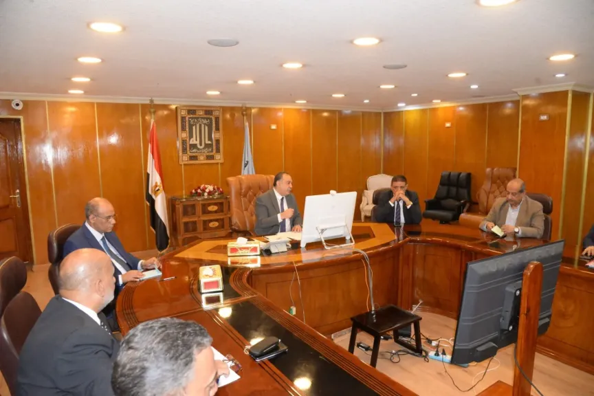 محافظ أسيوط يشارك في اجتماع رئيس الوزراء لمتابعة جهود تعظيم الاستفادة