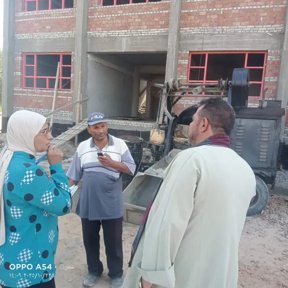 مديريه العمل  باسيوط لتكثيف الحملات علي المواقع الانشائية ومحطات تموين السيارات