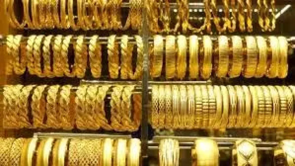 بعد هبوط 400 جنيه.. تحديث فورى فى سعر جرام الذهب اليوم