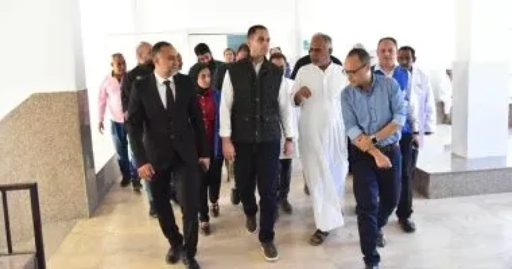 نائب وزير الصحة يبحث مع محافظ شمال سيناء جاهزية المنشآت الصحية