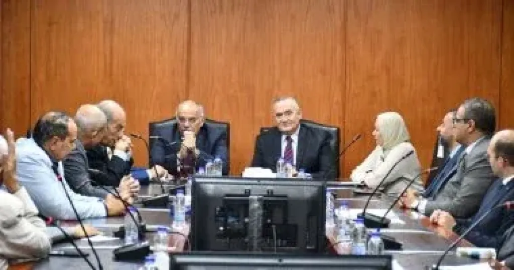 هيئة المستشفيات التعليمية تناقش قانون مزاولة البحوث الطبية والإكلينيكية