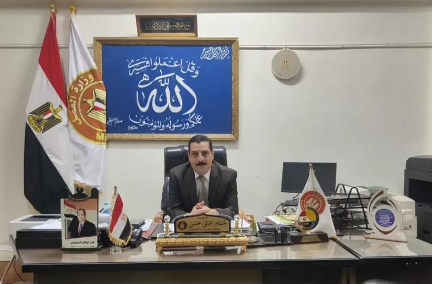 مديريه العمل باسيوط تقوم بحمله  مكبرة للتفتيش علي المنشآت ذات الخطورة