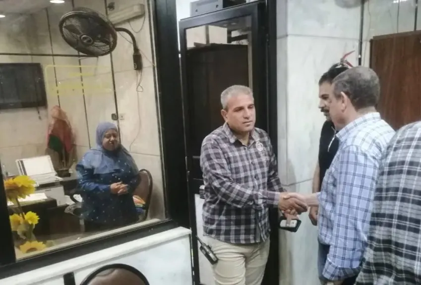 ابوالفتوح:صيانة اعمدة وكشافات الانارة ومتابعة المركز التكنولوجى بالزقازيق ابوالفتوح:صيانة اعمدة وكشافات الانارة ومتابعة المركز التكنولوجى بالزقازيق