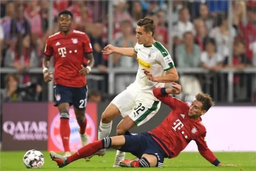 تعادل سلبي بين بايرن ميونخ ومونشنجلادباخ في الشوط الأول بالدوري الألماني تعادل سلبي بين بايرن ميونخ ومونشنجلادباخ في الشوط الأول بالدوري الألماني