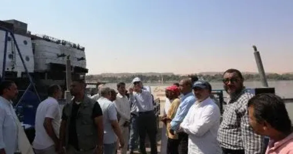 محافظ أسوان: تشديد الإجراءات لضمان أمان وحماية السائحين محافظ أسوان: تشديد الإجراءات لضمان أمان وحماية السائحين