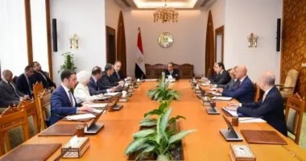 وزير الخارجية يتابع استعدادات الوزارة لافتتاح المتحف المصرى الكبير وزير الخارجية يتابع استعدادات الوزارة لافتتاح المتحف المصرى الكبير