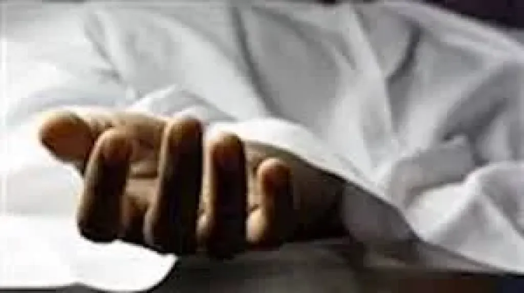 شاب ينهي حياة شقيقته ويصيب والدته بسبب المخدرات شاب ينهي حياة شقيقته ويصيب والدته بسبب المخدرات