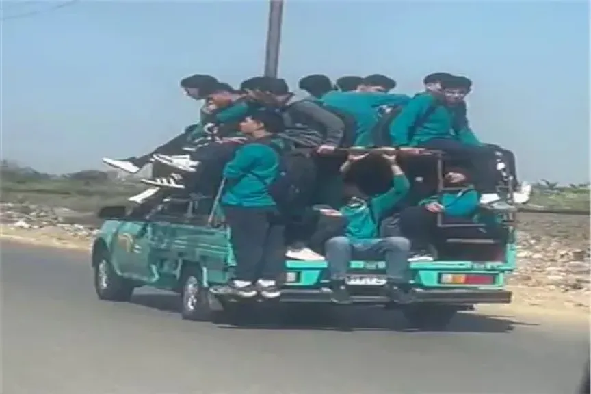 كشف ملابسات فيديو تحميل طلاب مدرسة بسيارة نصف نقل بالدقهلية كشف ملابسات فيديو تحميل طلاب مدرسة بسيارة نصف نقل بالدقهلية