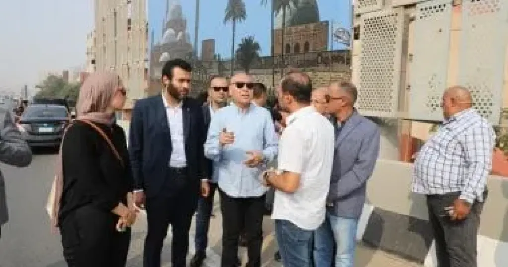 محافظ القاهرة يتابع الأعمال على الطريق الدائرى استعدادا لافتتاح المتحف الكبير محافظ القاهرة يتابع الأعمال على الطريق الدائرى استعدادا لافتتاح المتحف الكبير