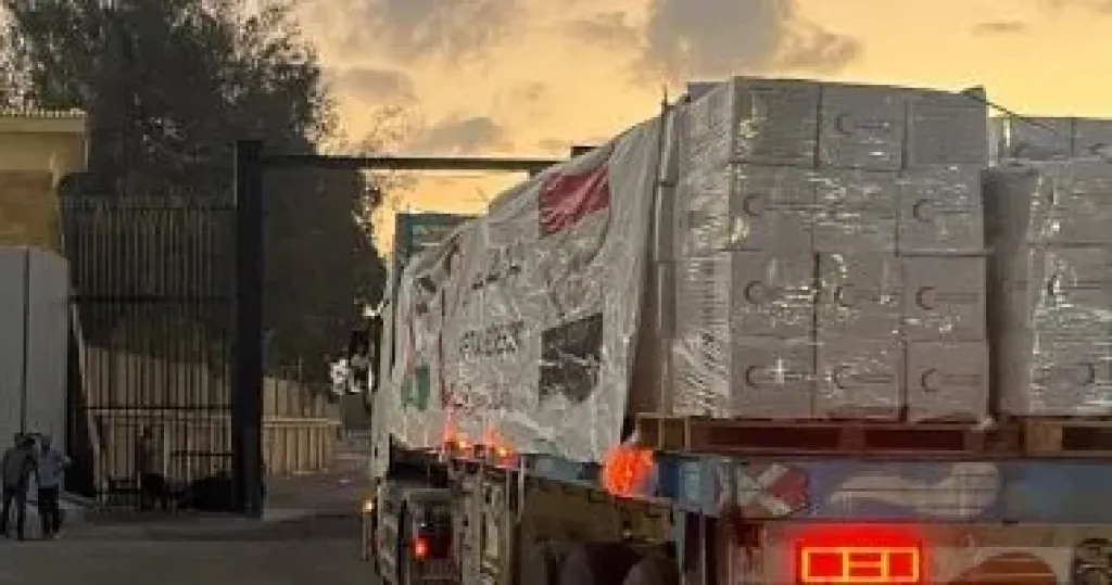 الهلال الأحمر فى غزة يدعو إلى الضغط لدخول المساعدات الإنسانية بشكل مكثف الهلال الأحمر فى غزة يدعو إلى الضغط لدخول المساعدات الإنسانية بشكل مكثف