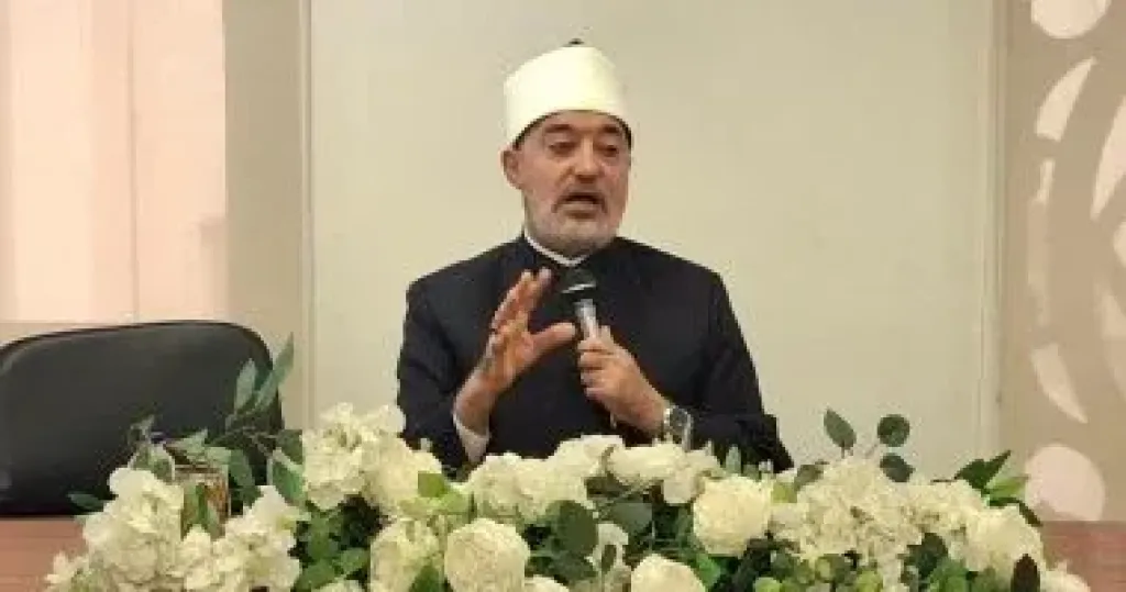 المفتي: الملحدون ليسوا على فكر واحد ومخاطبتهم تكون بالحكمة والموعظة الحسنة المفتي: الملحدون ليسوا على فكر واحد ومخاطبتهم تكون بالحكمة والموعظة الحسنة
