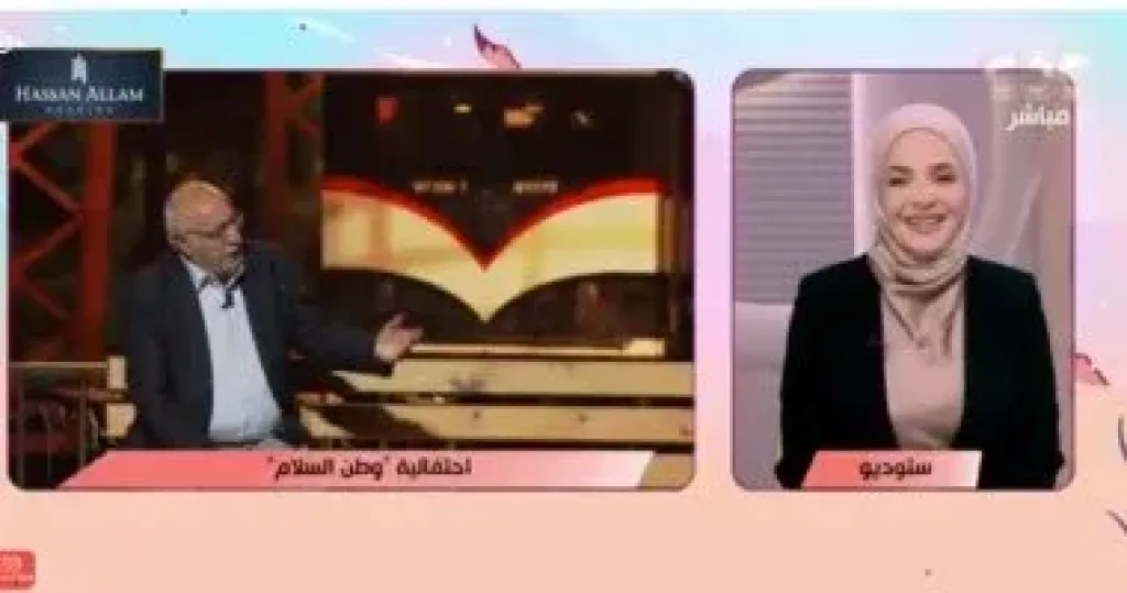 الفنان عزت زين يكشف كواليس مشاركته في احتفالية وطن السلام بحضور الرئيس... الفنان عزت زين يكشف كواليس مشاركته في احتفالية وطن السلام بحضور الرئيس السيسي