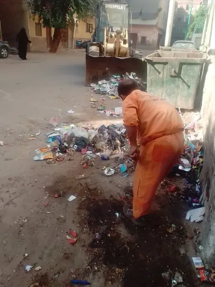 محافظ أسيوط: استمرار حملات رفع المخالفات النظافه محافظ أسيوط: استمرار حملات رفع المخالفات النظافه