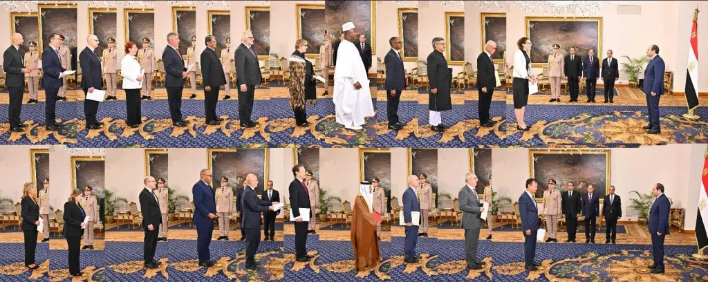 الرئيس السيسي يتسلم أوراق اعتماد ثلاثة وعشرين سفيرًا جديدًا الرئيس السيسي يتسلم أوراق اعتماد ثلاثة وعشرين سفيرًا جديدًا