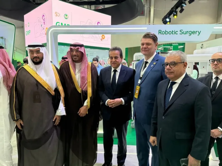 وزير الصحة يتفقد المعرض الطبي المنعقد على هامش ملتقى الصحة العالمي بالمملكة... وزير الصحة يتفقد المعرض الطبي المنعقد على هامش ملتقى الصحة العالمي بالمملكة العربية السعودية..صور