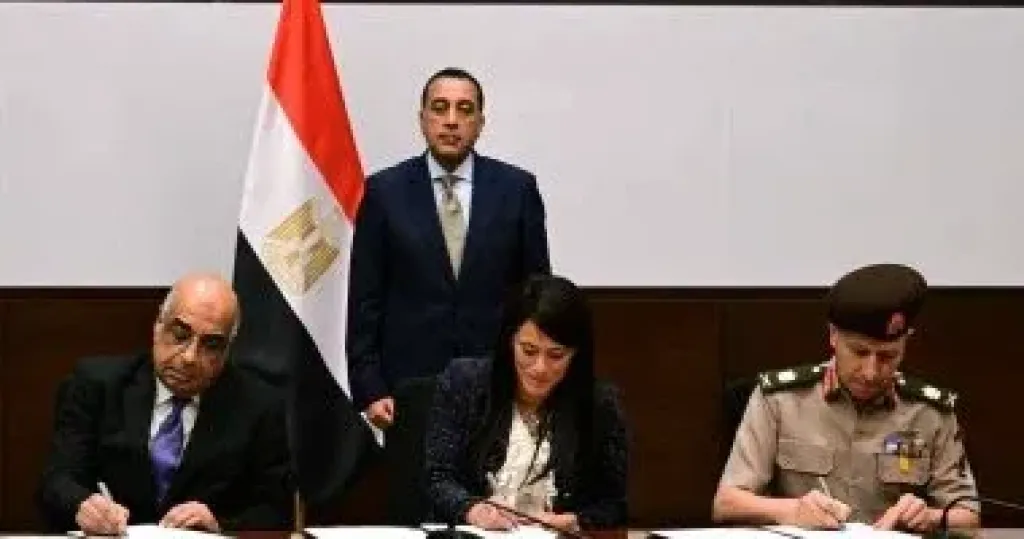 رئيس الوزراء يشهد توقيع بروتوكول بشأن تجهيزات مدينة العدالة الذكية بالعاصمة الإدارية