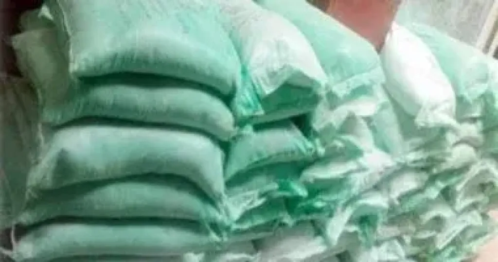 ضبط 10 أطنان دقيق بلدي مدعم قبل تهريبه وبيعه في السوق السوداء... ضبط 10 أطنان دقيق بلدي مدعم قبل تهريبه وبيعه في السوق السوداء بالقليوبية