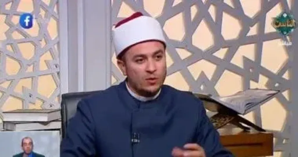 متى يكون الابن مِحرم لأمه فى الحج؟.. أمين الفتوى يجيب متى يكون الابن مِحرم لأمه فى الحج؟.. أمين الفتوى يجيب