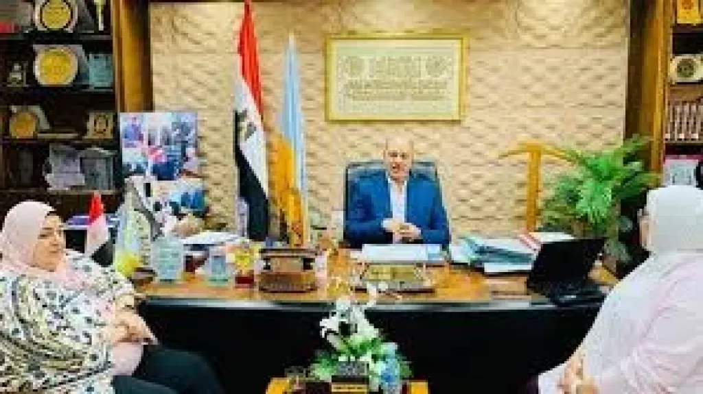 مدير التعليم بالاسكندرية يبحث مع وفدً منظمة يونيسيف مصر تنمية مهارات طلاب... مدير التعليم بالاسكندرية يبحث مع وفدً منظمة يونيسيف مصر تنمية مهارات طلاب الإعدادية