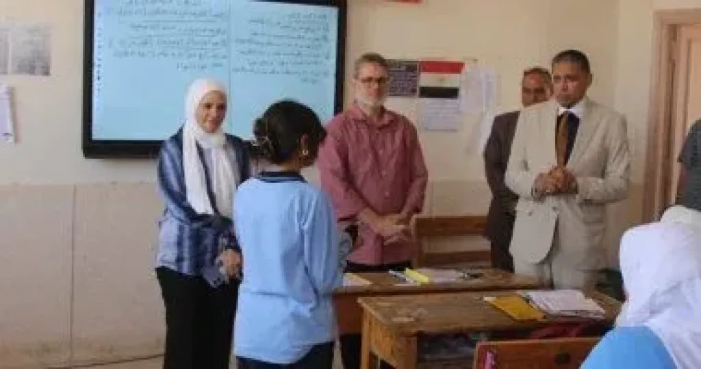 مدير تعليم الجيزة يشدد على تطبيق لائحة الانضباط بعد رصد طلاب خارج... مدير تعليم الجيزة يشدد على تطبيق لائحة الانضباط بعد رصد طلاب خارج المدرسة
