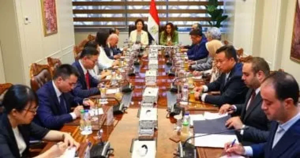 التنمية المحلية تبحث مع وفد مقاطعة سيتشوان الصينية مجالات التعاون التنمية المحلية تبحث مع وفد مقاطعة سيتشوان الصينية مجالات التعاون