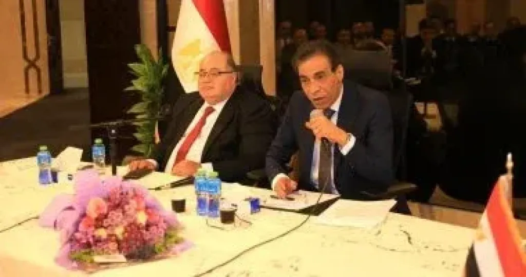 مساعد وزير الخارجية والقنصل المصري بالرياض يلتقيان رموز وممثلي الجالية المصرية بالسعودية مساعد وزير الخارجية والقنصل المصري بالرياض يلتقيان رموز وممثلي الجالية المصرية بالسعودية