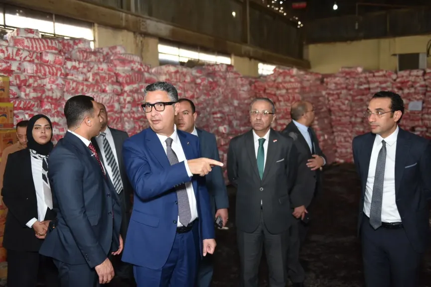وزير التموين يتفقد عدداً من الأنشطة التموينية بالقاهرة لمتابعة توافر السلع وانتظام... وزير التموين يتفقد عدداً من الأنشطة التموينية بالقاهرة لمتابعة توافر السلع وانتظام منظومة الدعم