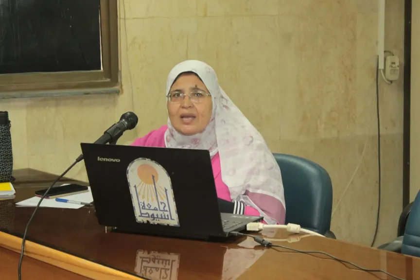 تدريبية بجامعة أسيوط لتعزيز ثقافة الجودة والتميز المؤسسي تدريبية بجامعة أسيوط لتعزيز ثقافة الجودة والتميز المؤسسي