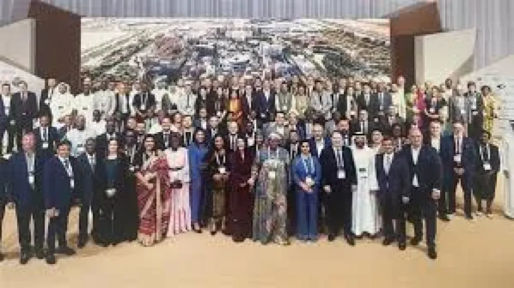 محافظ دمياط يشارك في الجلسة الختامية لقمة محافظ دمياط يشارك في الجلسة الختامية لقمة