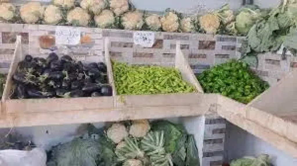 الطماطم بـ15 والبطاطس بـ10، أسعار مخفضة في سوق اليوم الواحد بالوادي الجديد الطماطم بـ15 والبطاطس بـ10، أسعار مخفضة في سوق اليوم الواحد بالوادي الجديد