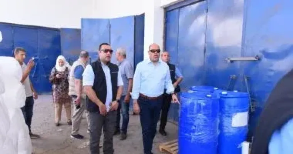 وزير العمل يبدأ جولات مفاجئة لمواقع الإنتاج لمتابعة تطبيق الحد الأدنى للأجور وزير العمل يبدأ جولات مفاجئة لمواقع الإنتاج لمتابعة تطبيق الحد الأدنى للأجور