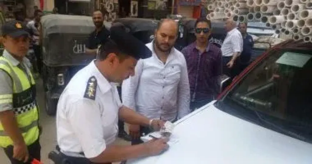 حملات مرورية مكثفة في قنا تضبط مئات المخالفات خلال الأيام الأخيرة حملات مرورية مكثفة في قنا تضبط مئات المخالفات خلال الأيام الأخيرة