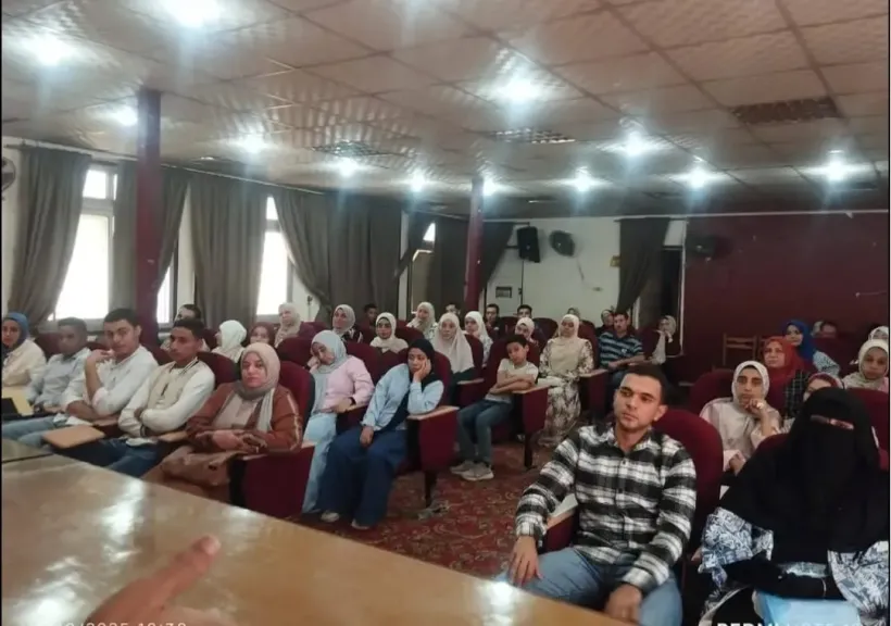 تُنظم ندوة عن مخاطر الهجرة غير الشرعية” باوقاف لشرقية