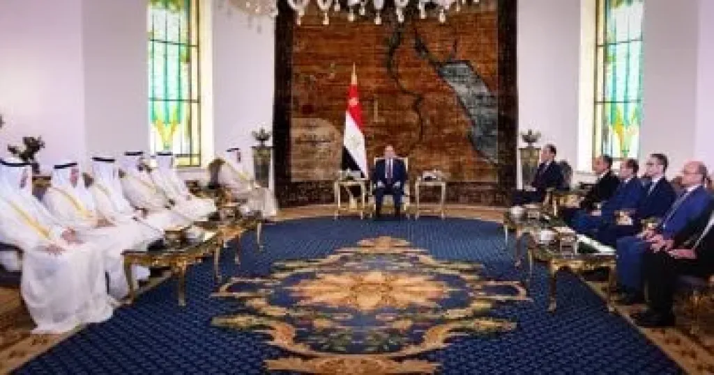 رئيس وزراء الكويت يشيد بدور الجالية المصرية وإسهاماتها فى بلاده