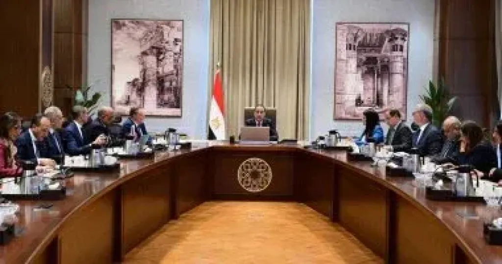 مدبولي: توجيهات من الرئيس بسرعة إدخال مشروعات الطاقة المتجددة على الشبكة القومية... مدبولي: توجيهات من الرئيس بسرعة إدخال مشروعات الطاقة المتجددة على الشبكة القومية للكهرباء