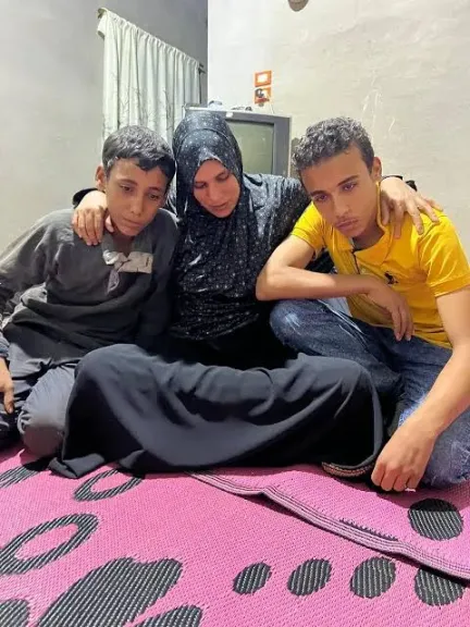 أسرة شاب فقد حياته على يد شقيقه تكشف تفاصيل الواقعة أسرة شاب فقد حياته على يد شقيقه تكشف تفاصيل الواقعة