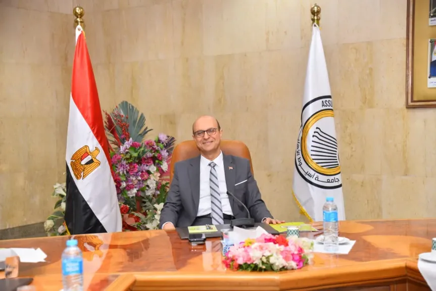 الدكتور المنشاوي يترأس الاجتماع الرابع عشر للمجلس الدكتور المنشاوي يترأس الاجتماع الرابع عشر للمجلس