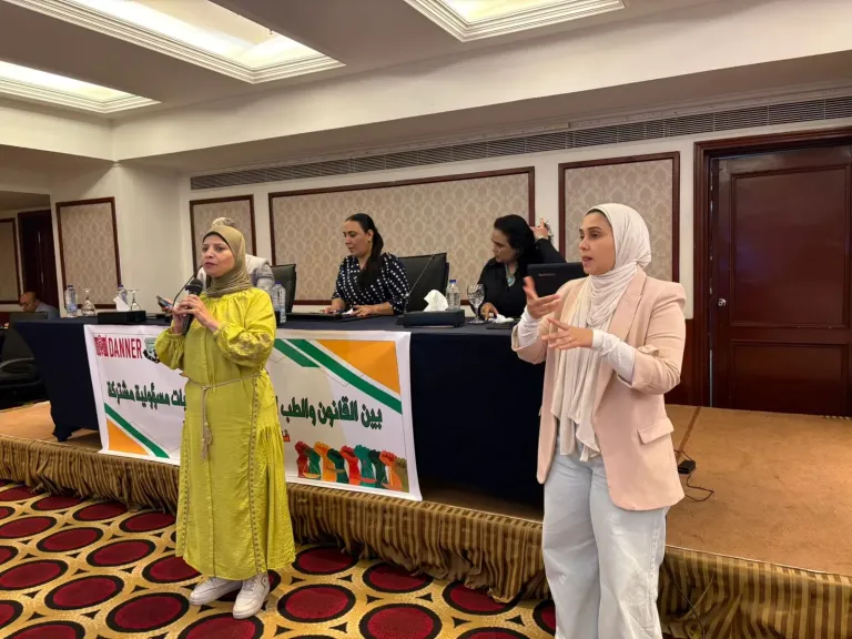 قضايا المرأة” تناقش حماية الناجيات من العنف بين القانون الحالي والطب النفسي قضايا المرأة” تناقش حماية الناجيات من العنف بين القانون الحالي والطب النفسي