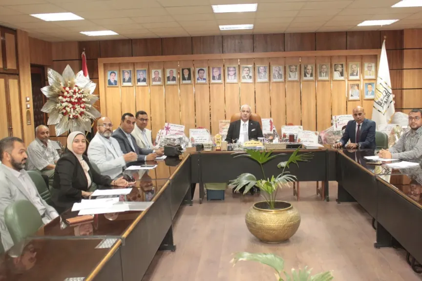 جامعة أسيوط تُجري الكشف الطبي على الطلاب من ذوي الهمم جامعة أسيوط تُجري الكشف الطبي على الطلاب من ذوي الهمم