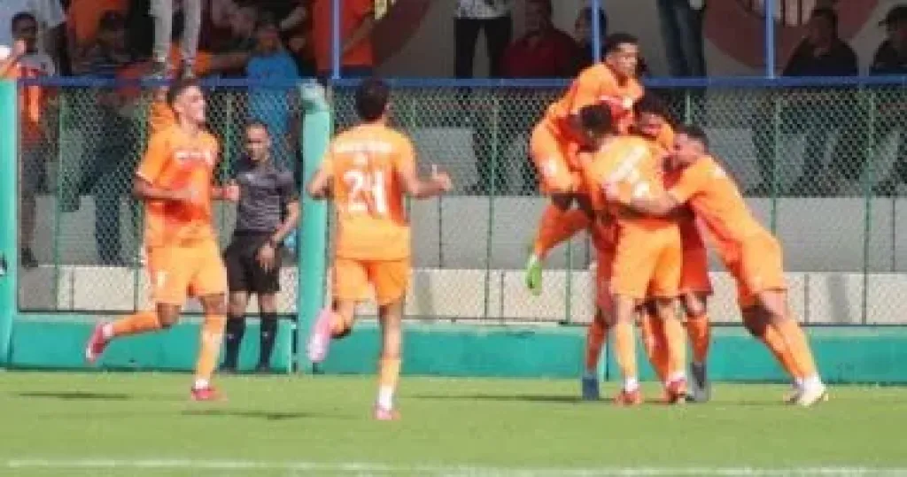 أبو قير يهزم أسوان وبترول أسيوط يصعد للمركز الثالث في دورى المحترفين أبو قير يهزم أسوان وبترول أسيوط يصعد للمركز الثالث في دورى المحترفين