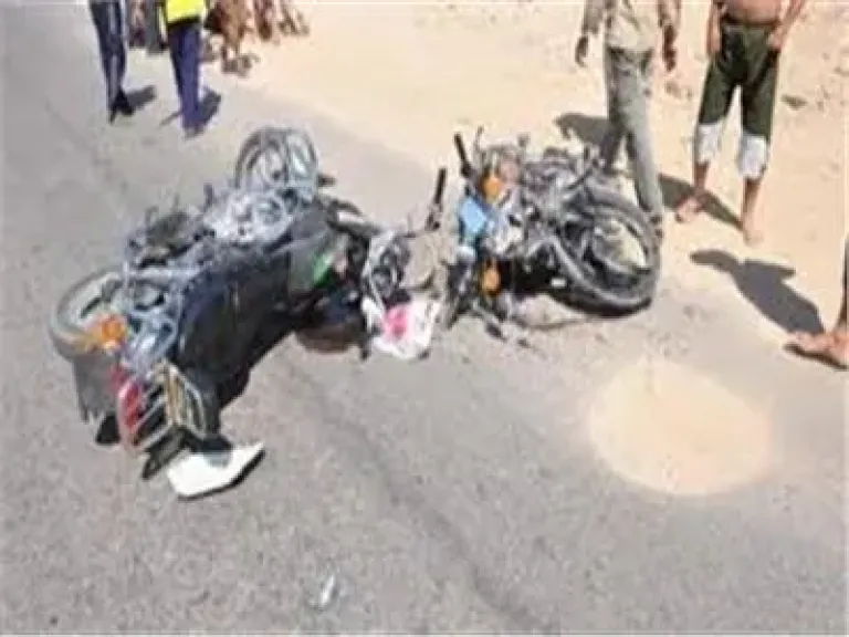 مصرع وإصابة 3 أشخاص في اصطدام دراجتين بالبحيرة مصرع وإصابة 3 أشخاص في اصطدام دراجتين بالبحيرة
