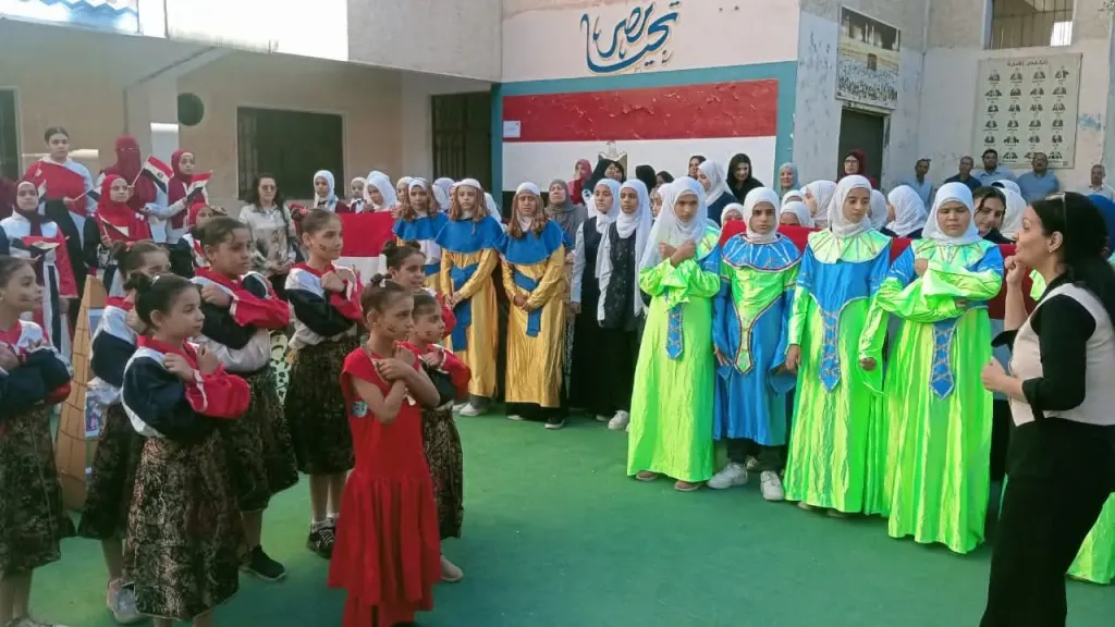 مدارس المحافظة تحتفل افتتاح المتحف مدارس المحافظة تحتفل افتتاح المتحف