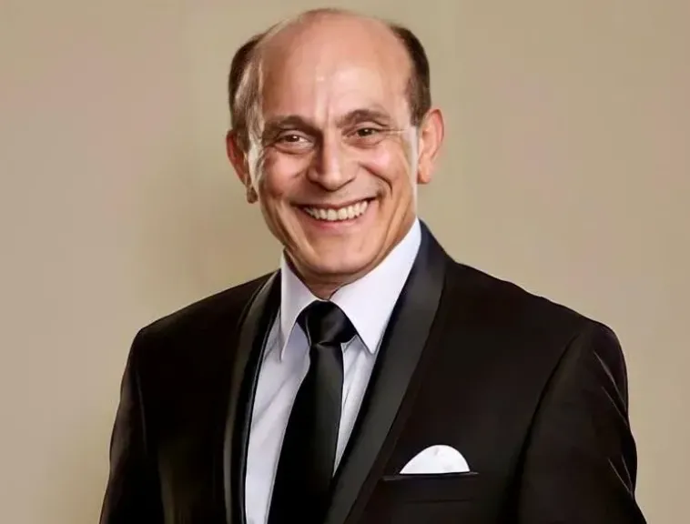 محمد صبحي: وجود صورتي في طريق المتحف المصري الكبير شرف وفخر لا... محمد صبحي: وجود صورتي في طريق المتحف المصري الكبير شرف وفخر لا يوصف لأي فنان مصري