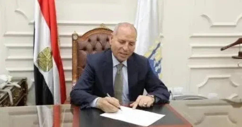 محافظ القاهرة: إنارة برج القاهرة بعبارات ترحيبية استعدادًا لافتتاح المتحف المصري الكبير... محافظ القاهرة: إنارة برج القاهرة بعبارات ترحيبية استعدادًا لافتتاح المتحف المصري الكبير غدًا